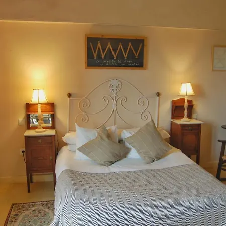 El Vihuelo Hotel El Bosque (Cadiz)